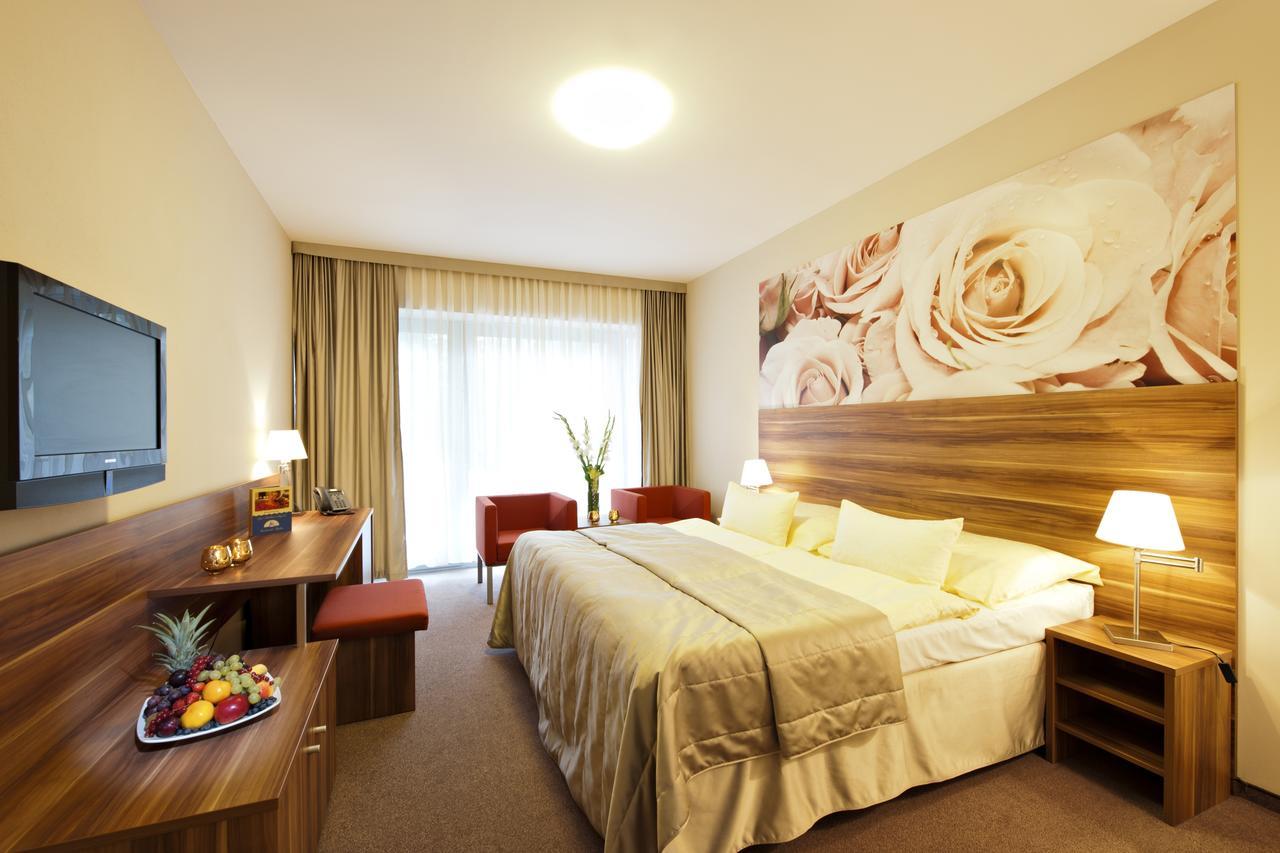 Hotel Velka Fatra Turčianske Teplice Esterno foto